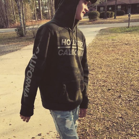 Meet your Posher, Aaron - Picture 1 of 1